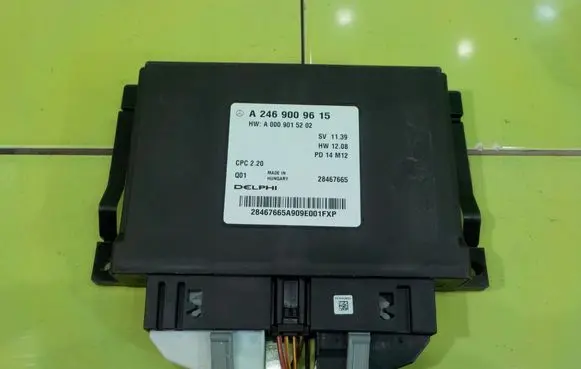 Mercedes-Benz A W176 Torque split ecu control unit/module A2469009615