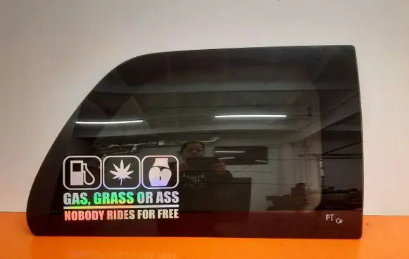 Ford Freestar Rear side window