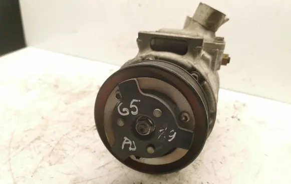 Volkswagen Golf V Air conditioning (A/C) compressor (pump) 1K0820803S R134A8680P 051714056B
