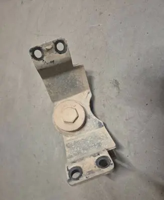 Toyota Hilux (AN10, AN20, AN30) Gearbox mount 123710L120