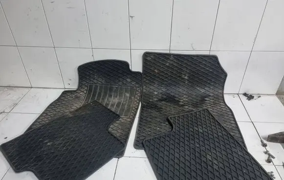 Opel Astra J Car floor mat set 13287679