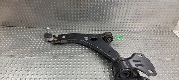 Volvo V40 Front control arm AV61-3A262-DA