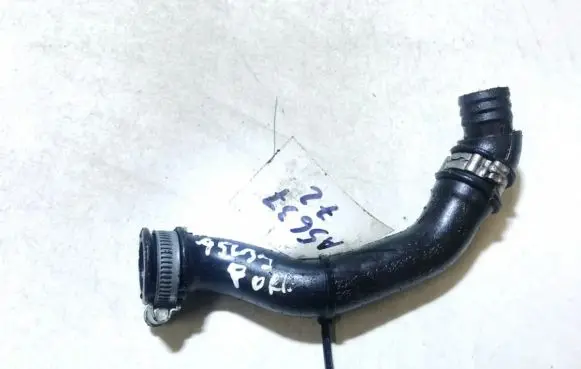 Ford Focus Breather hose/pipe 98ff6a886ad 98ff-6a886-ad