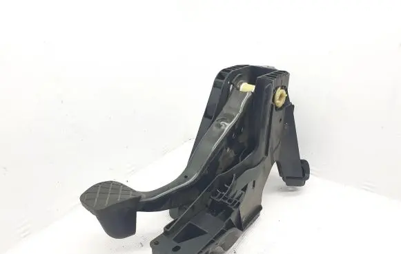 Seat Leon (5F) Brake pedal 5Q1721058BH 5Q1721117E