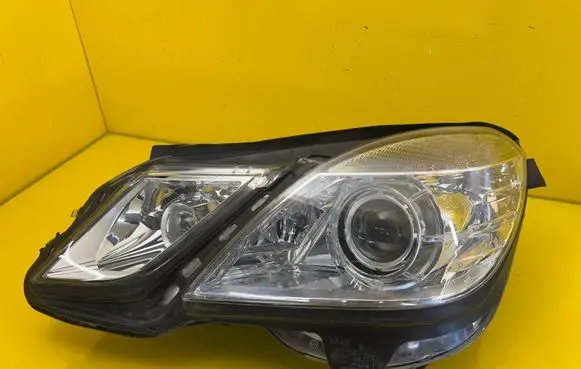Mercedes-Benz E W212 Headlight/headlamp A2128202359KZ