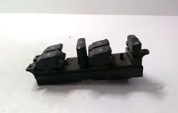 Volkswagen Golf IV Electric window control switch 1J4959857D F005S00162