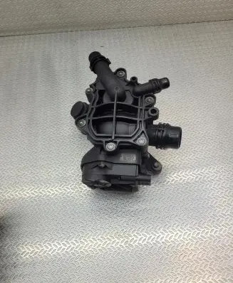 BMW 1 F20 F21 Thermostat/thermostat housing 7644811