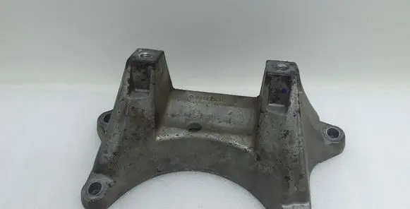 Mercedes-Benz CLS C219 Gearbox mounting bracket A2112420340