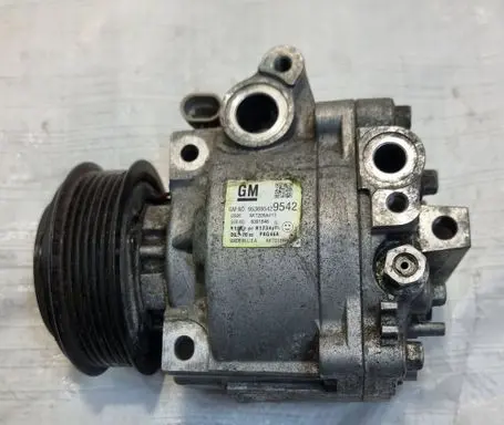Opel Mokka Air conditioning (A/C) compressor (pump) 95369542