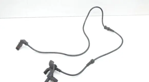Mercedes-Benz S W221 ABS brake wheel speed sensor A2215401217 15464795