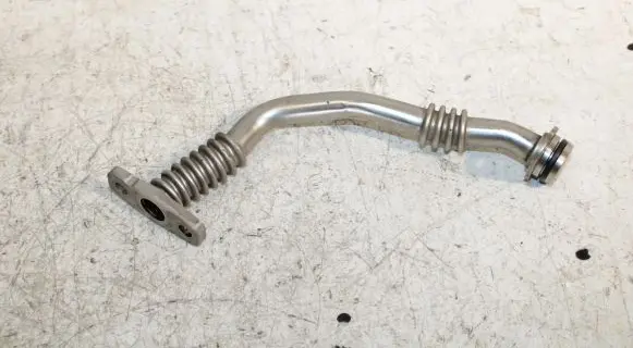 Volkswagen Golf VII EGR valve line/pipe/hose 04L145736E