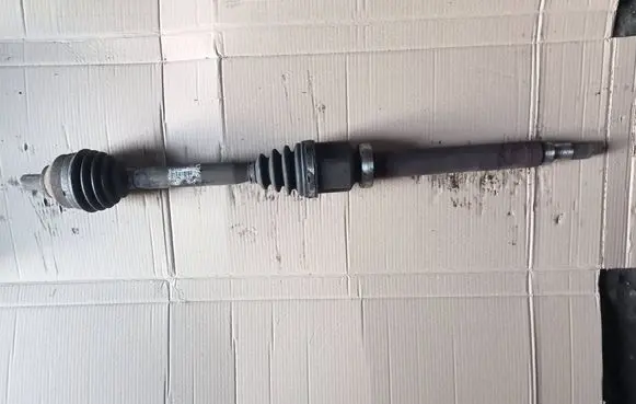 Volvo V50 Front driveshaft P30787788 T071030
