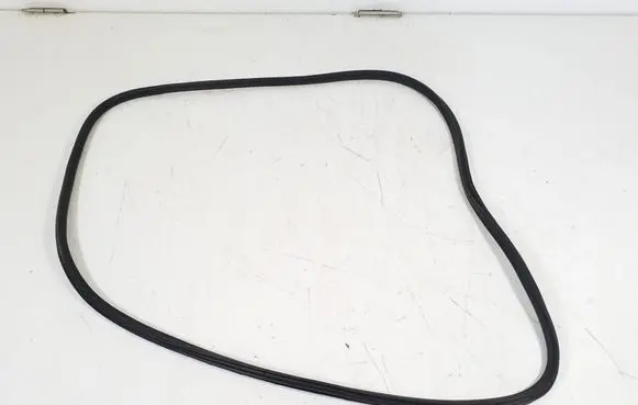 Audi A8 S8 D4 4H Front door rubber seal 4H0831721