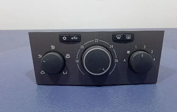 Opel Zafira B Climate control unit 13245119