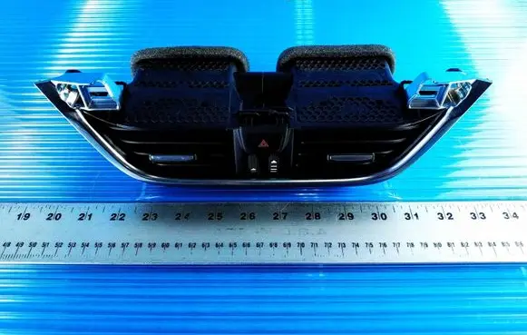 Ford Fiesta Dash center air vent grill H1BB19K617 GL9MA