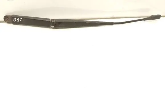 Volvo XC90 Front wiper blade arm 30753820