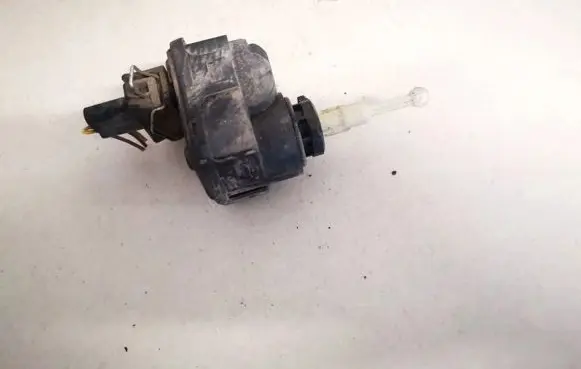 Volkswagen PASSAT B4 Headlight level adjustment motor 3a0941295b