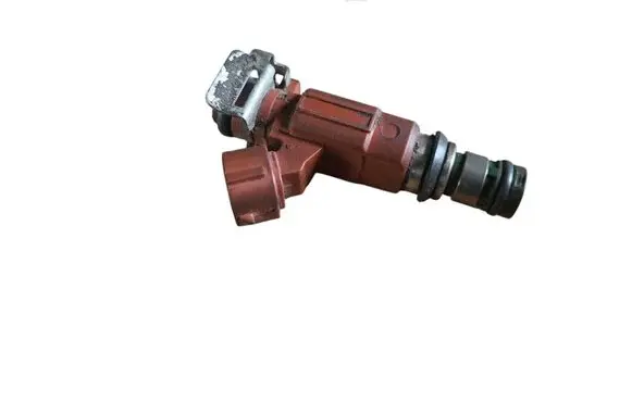 Subaru Impreza II Fuel injector FBLB100