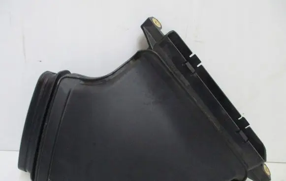 BMW 2 Active Tourer U06 Air intake duct part 670033793