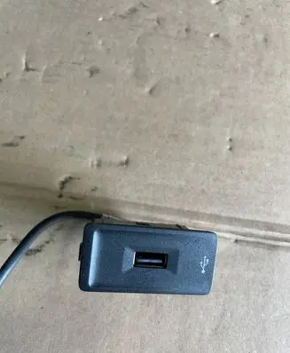 Porsche Cayman 982 USB socket connector 9P1035222B