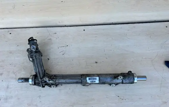 BMW X6 E71 Steering rack 678897206 P678897206 T11930780393877