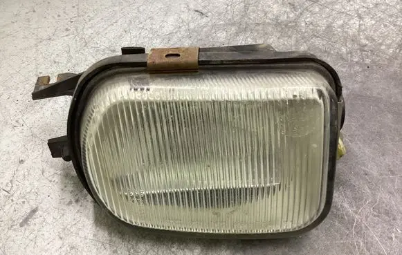 Mercedes-Benz C W203 Front fog light 2158200556 1NA00797601