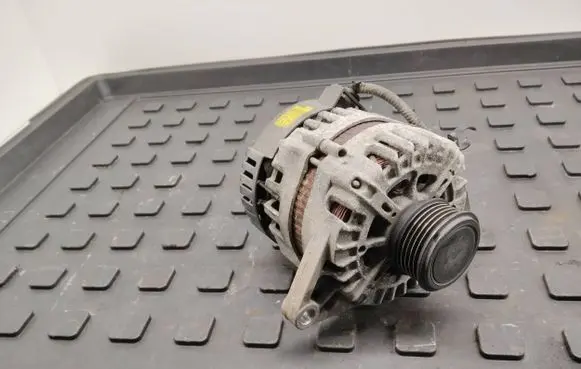 KIA Sportage Generator/alternator 373002A850 26110671 2611067
