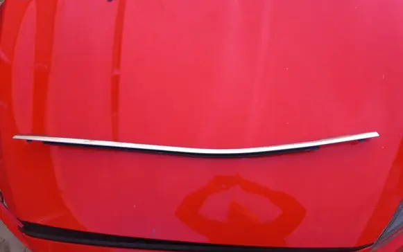 Nissan Qashqai Rear door glass trim molding