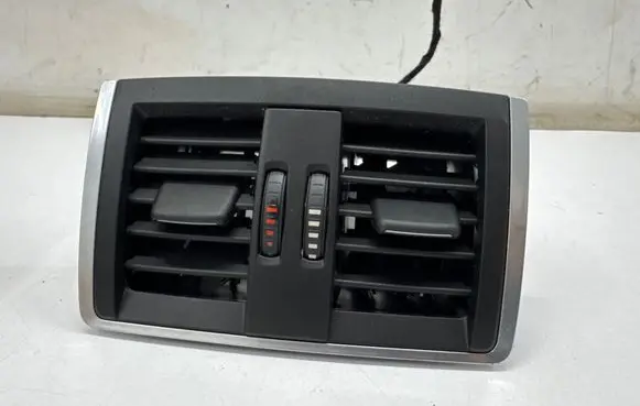 BMW 3 F30 F35 F31 Rear air vent grill 933367502