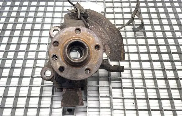 Seat Alhambra (Mk1) Front wheel hub spindle knuckle