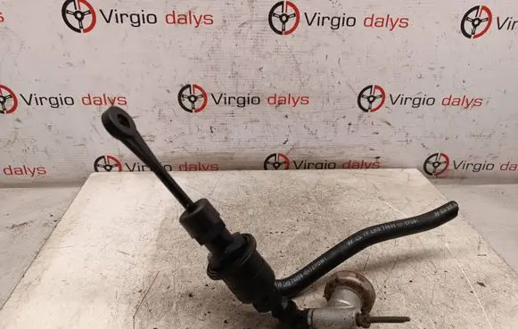 Clutch slave cylinder
