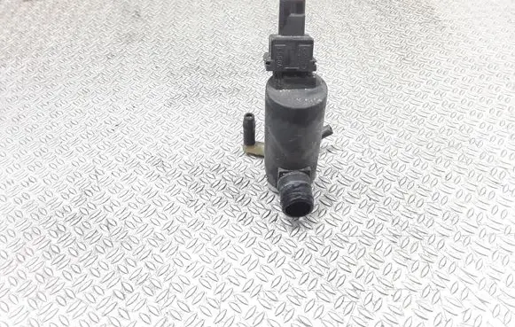 Mazda 2 Windscreen/windshield washer pump 2S6T17K624BA