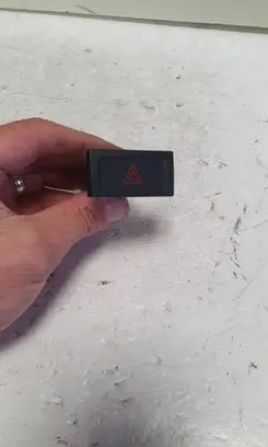 Volkswagen Tiguan Hazard light switch 5N0953509A