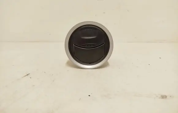 Ford Fusion Dash center air vent grill