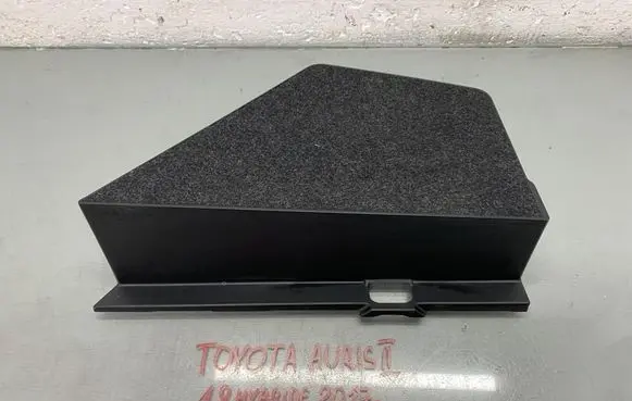 Toyota Auris E180 Air filter box cover 5821902030
