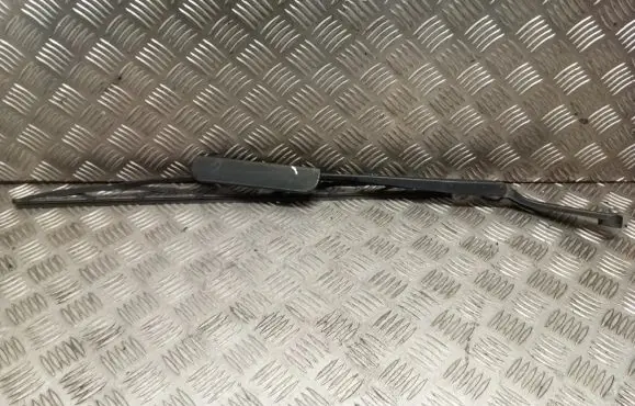 SsangYong Rexton Front wiper blade arm