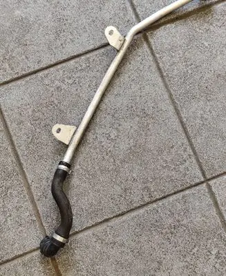 BMW X5 G05 Engine coolant pipe/hose 8598364