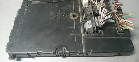 Renault Scenic II - Grand scenic II Comfort/convenience module 8200433198 S118400260E