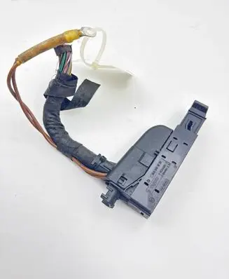 Mercedes-Benz CLS C219 ABS module connector plug 0465451828