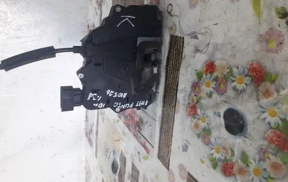 Fiat Punto (199) Front door lock 51797561
