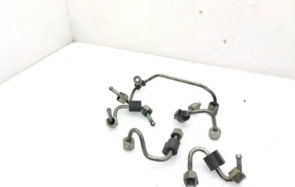 Audi A3 S3 8V Fuel injector supply line/pipe 