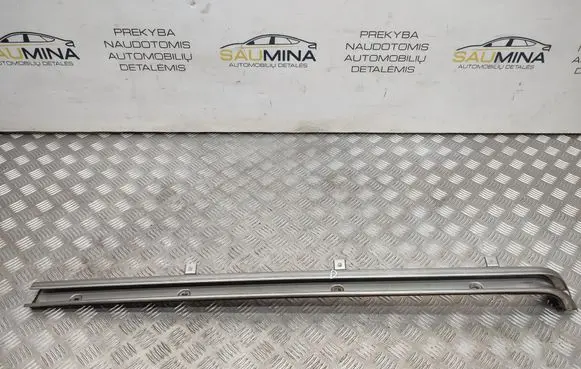 Volkswagen Transporter - Caravelle T5 Sliding door middle rail 7h1843872aa