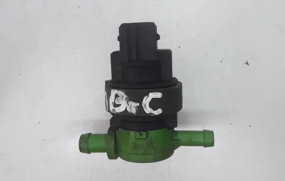 Mercedes-Benz C W203 Turbo solenoid valve 0004703893