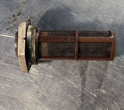 Mercedes-Benz E W124 Fuel filter 1234710035