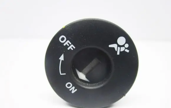 Nissan Qashqai Passenger airbag on/off switch 25582BC600