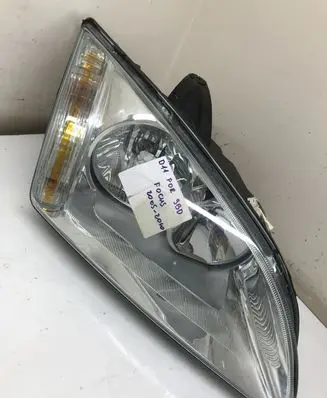 Ford Focus Headlight/headlamp