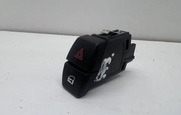 BMW 5 F10 F11 Hazard light switch 9161896 6131