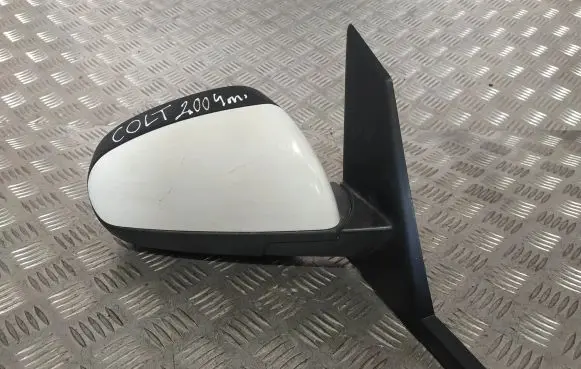 Mitsubishi Colt Front door electric wing mirror E9014259