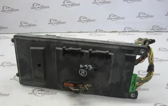 Land Rover Discovery 3 - LR3 Fuse module YQE500420