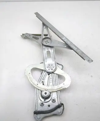 Rear window lifting mechanism without motor